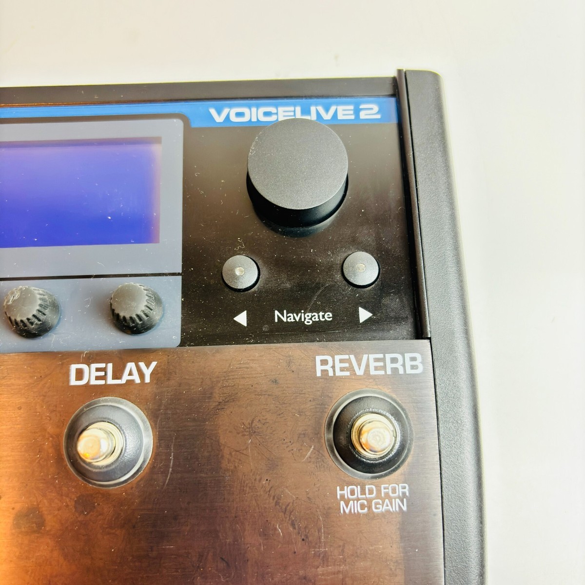 TC-HELICON VOICELIVE 2 Vocal Multi-Effects Processor Pedal TC-HELICON VOICELIVE 2 Vocal Multi-Effects Processor Pedal