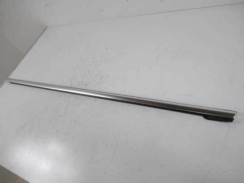 VW Jetta 4 IV 16 11-17 Zierleiste Tür vorne links Alu Fensterschachtabdichtung