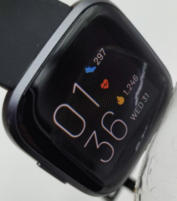 Fitbit Versa 2 SmartWatch Activity Fitness Tracker Schwarz DEFEKT