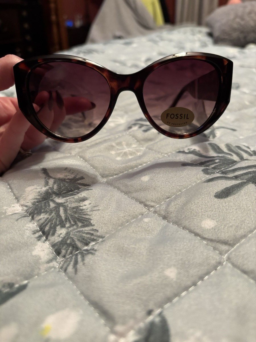 Fossil Cat Eye Tortoise Shell UV Protected Sunglasses  display picture 1