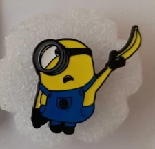 STUART-MINION-"DESPICABLE ME"- ENAMEL, LAPEL, BROOCH PIN-NEXT DAY SHIPPING