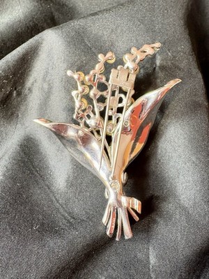 Vintage TRIFARI Figural Lily Of The Valley Fur Clip Brooch Pearls