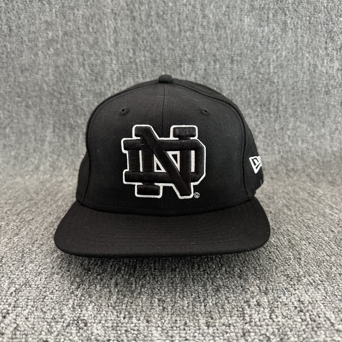 New Era Notre Dame Fighting Irish NCAA Black Snapback Flat Brim Hat
