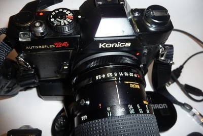 KONICA Autoreflex T4 mit TAMRON 35 - 135mmm 1:3,5-4.5