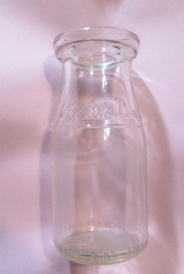 Half Pint Lakeside Dairy Bottle Houghton Lake MICHIGAN MICH MI Embossed