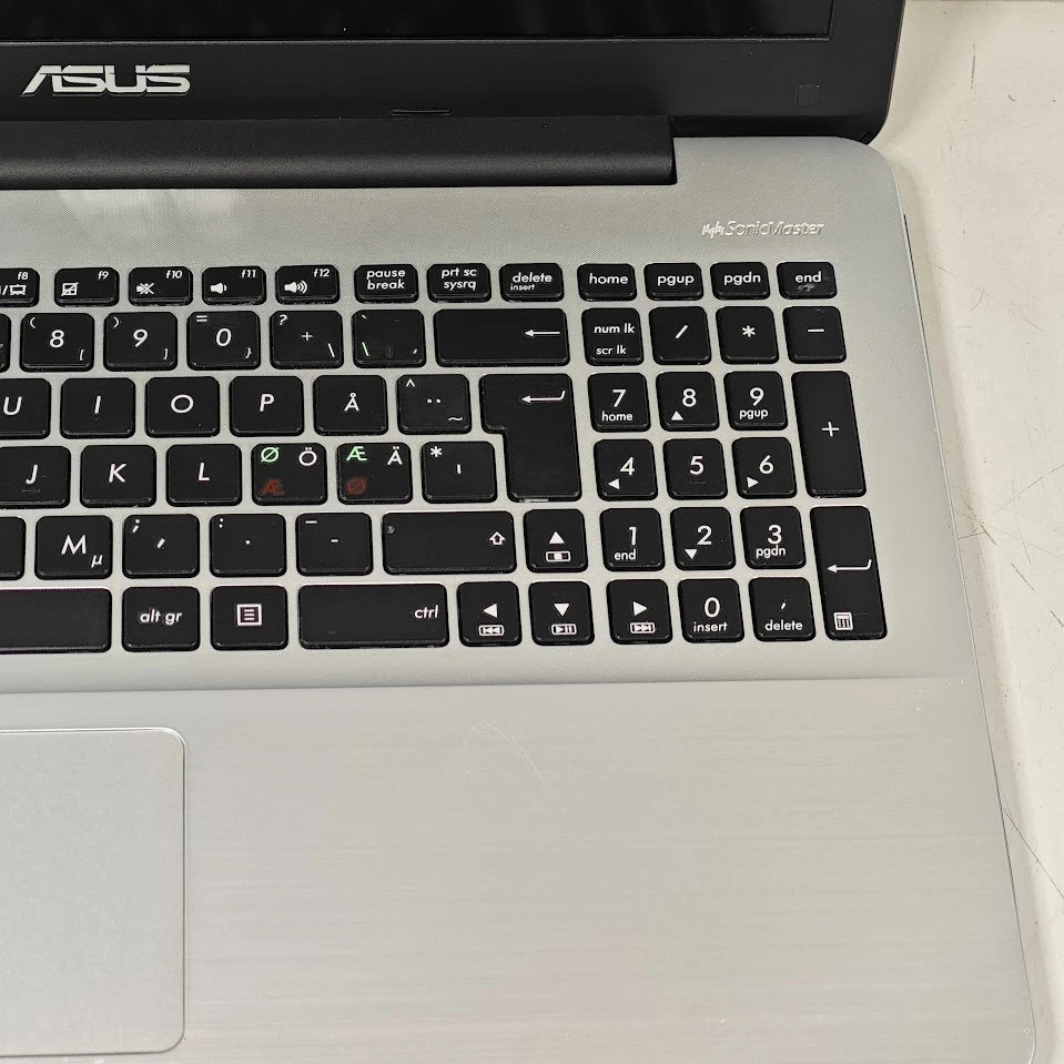 ASUS X555DG-DM051T Laptop – AMD A10-8700P Radeon R6 8GB RAM - Image 3 of 4