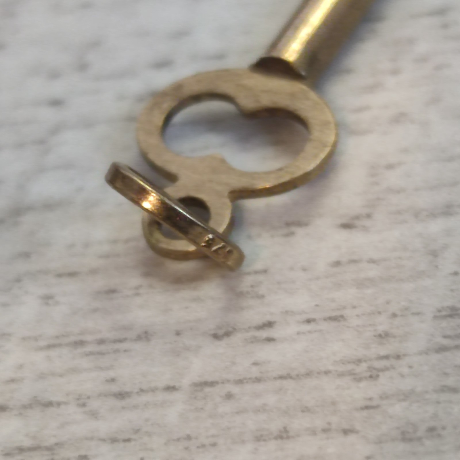 9ct Yellow Gold Key 18 Pendant 375 Stamped Size: 29mm x 9mm image 7
