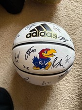 Kansas Jayhawks KU 2021 2022 signed autographed NCAA Champions team basketball