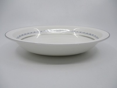 ROYAL DOULTON TIARA OVAL VEGETABLE - 10 1/2'' x 8 1/4''  1105F