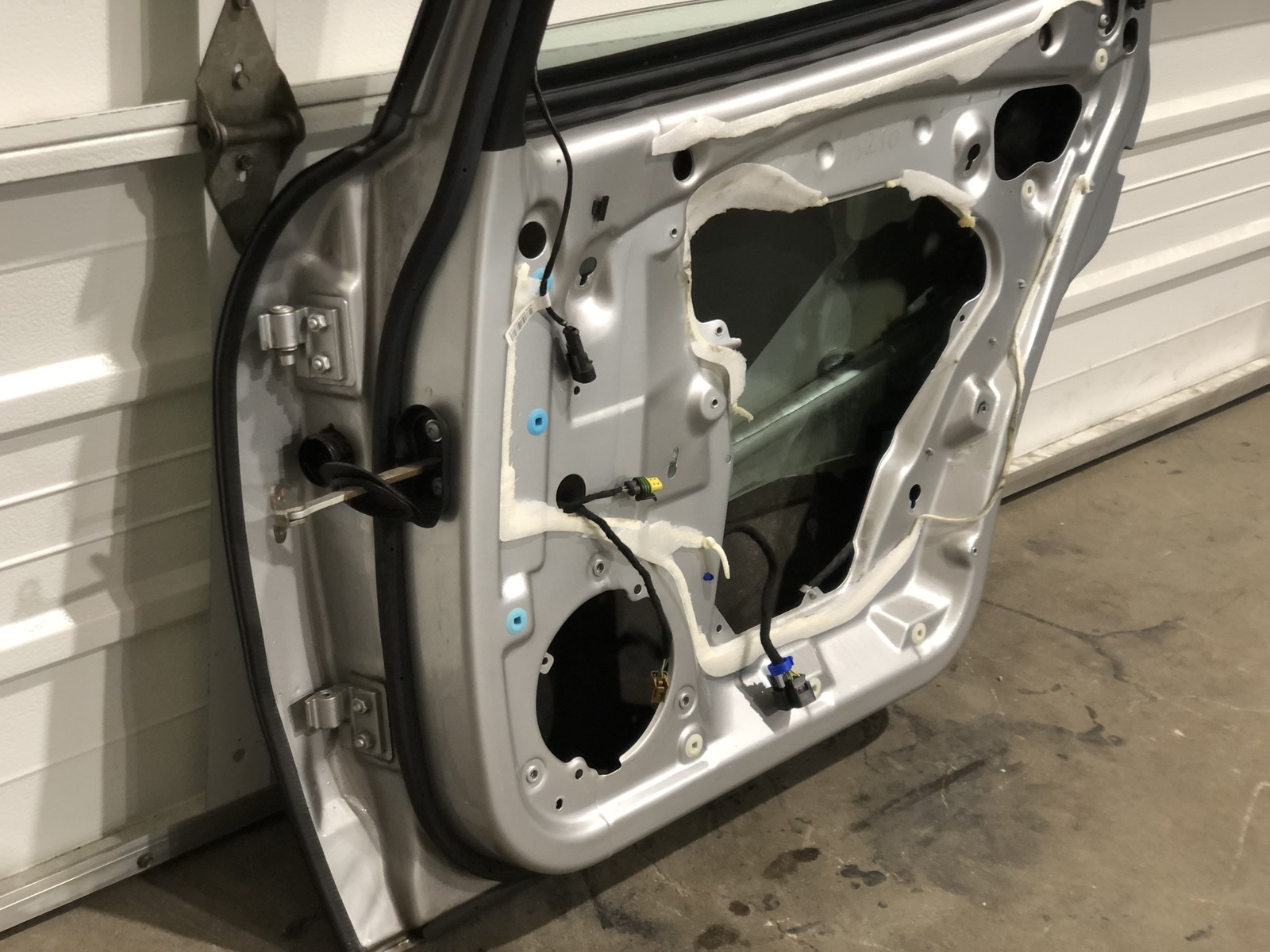 03-13 Maserati Quattroporte M139 Rear Right Passenger Door Assy GRIGIO TOURING