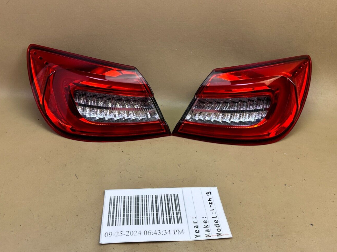 2014-2017 MASERATI QUATTROPORTE LEFT LH & RIGHT RH SIDE OUTER TAIL LIGHT SET OEM