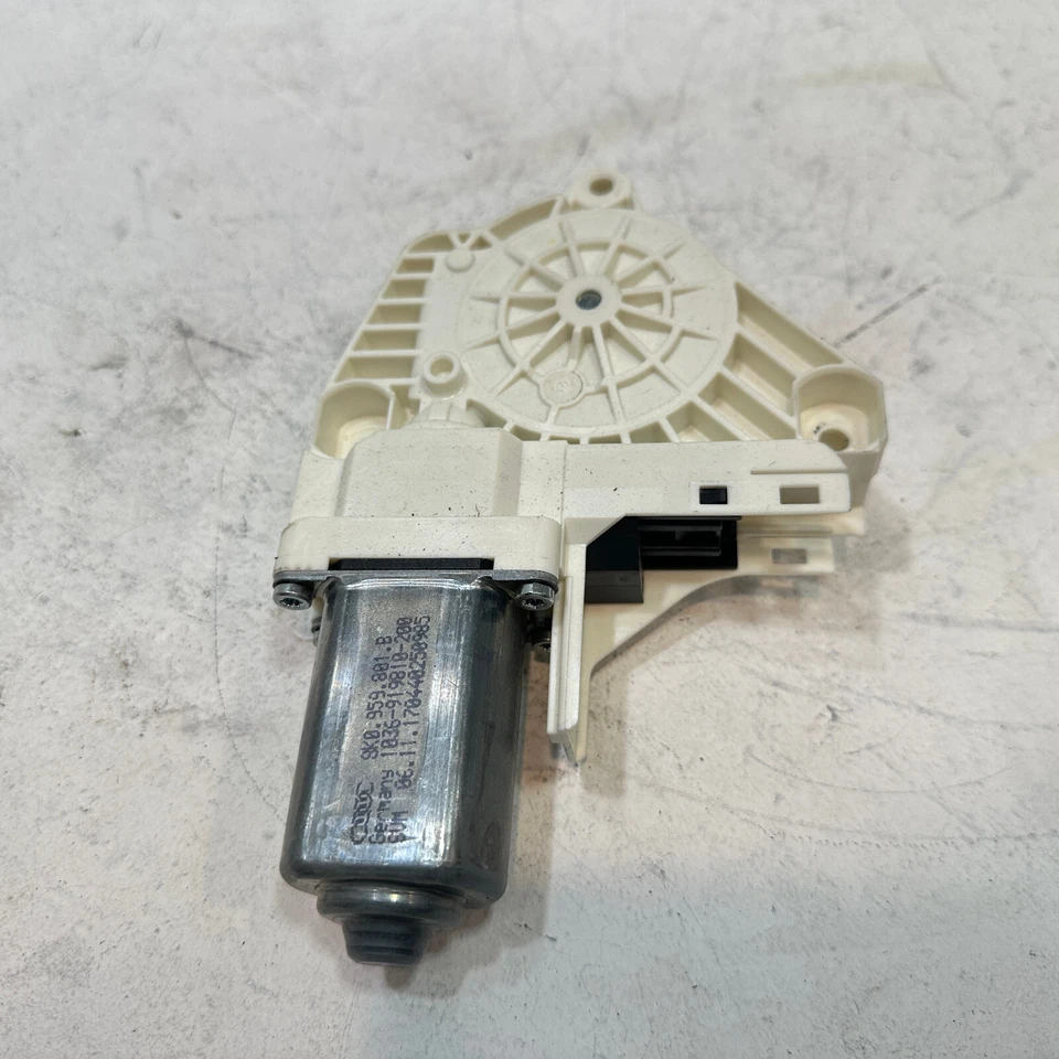 AUDI Q3 QUATTRO 2015-2018 PUERTA DELANTERA IZQUIERDA CONDUCTOR VENTANA REGULADOR MOTOR OEM Foto 2 de 4