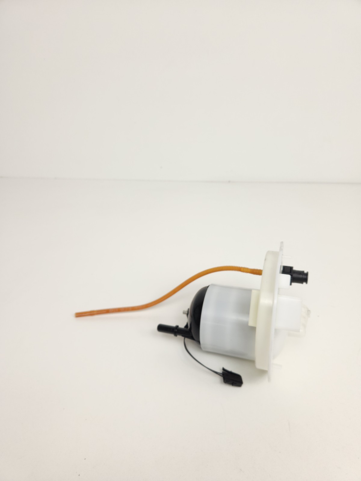 2015-2016 MCLAREN 650S SPIDER 3.8L FUEL GAS TANK PUMP SENDING LEVEL UNIT OEM 