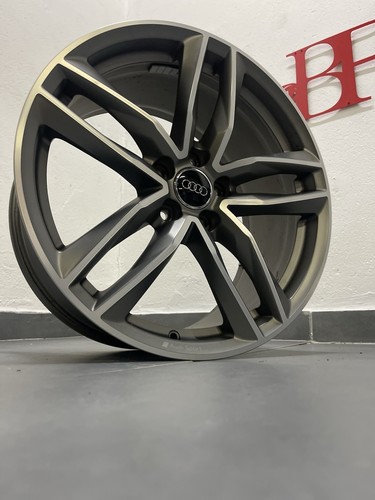 1x Original Audi TT TTS 19 Zoll 9 j 20 Zoll 52ET 8S 8S0601025Q R Titan