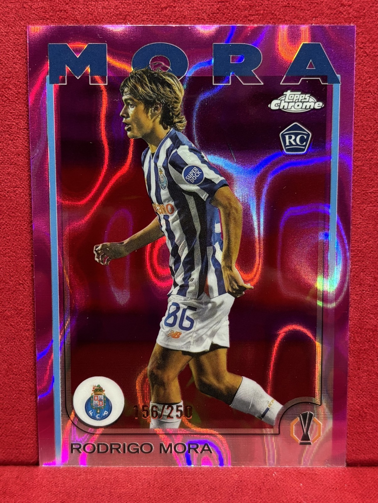 2024-25 Topps Chrome UEFA Rodrigo Mora #137 Pink Lava /250 Rookie MINT!