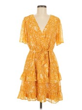 Simply Vera Vera Wang Women Yellow Casual Dress M