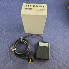 NEW Treadlite Footswitch NO-T-51-SC3 Linemaster Industrial Switch Corp 125VAC 7A
