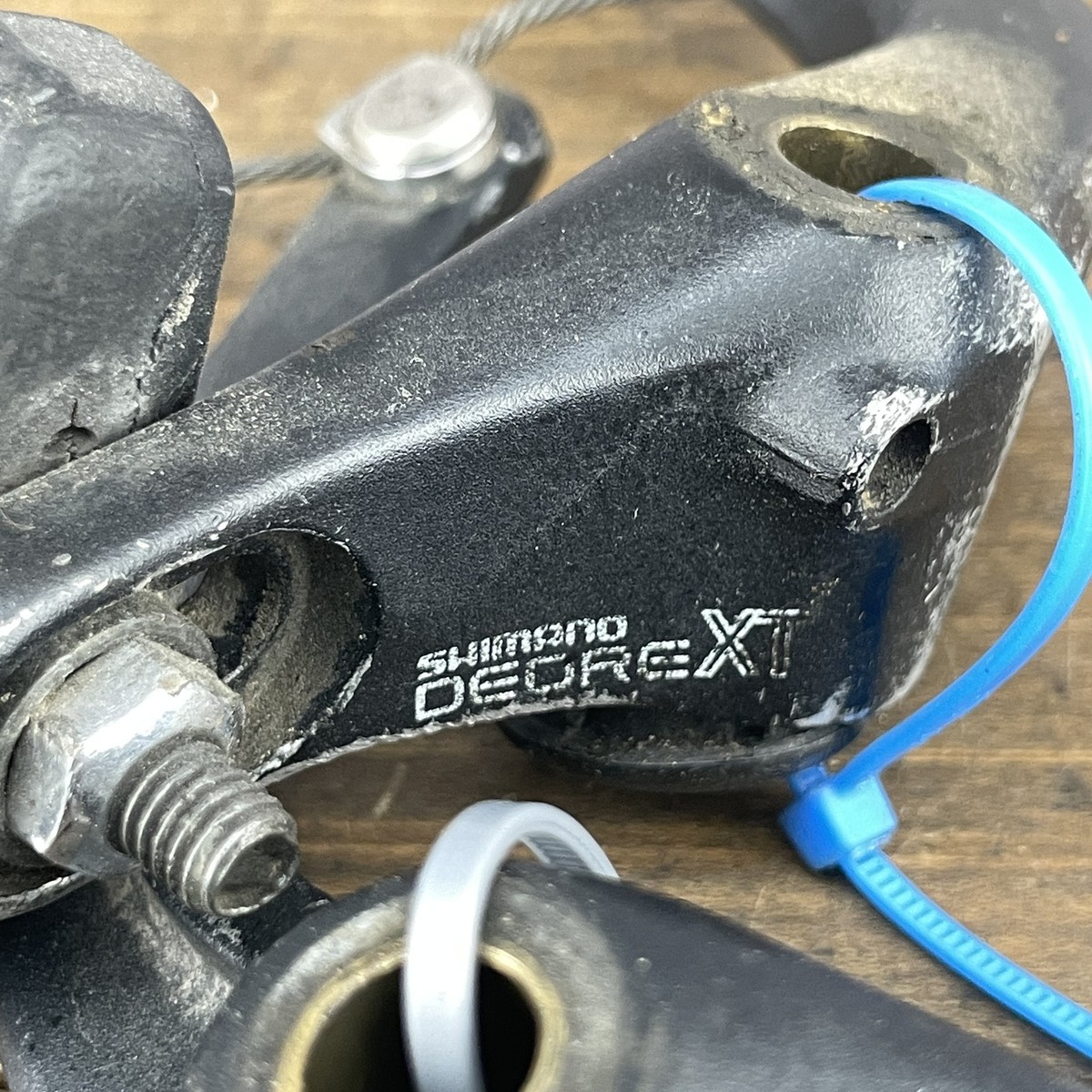 Paar Vintage Retro Shimano Deore XT BR-M734 Bremsen (Gebraucht) in Gsteigwiler für CHF 1 – mit