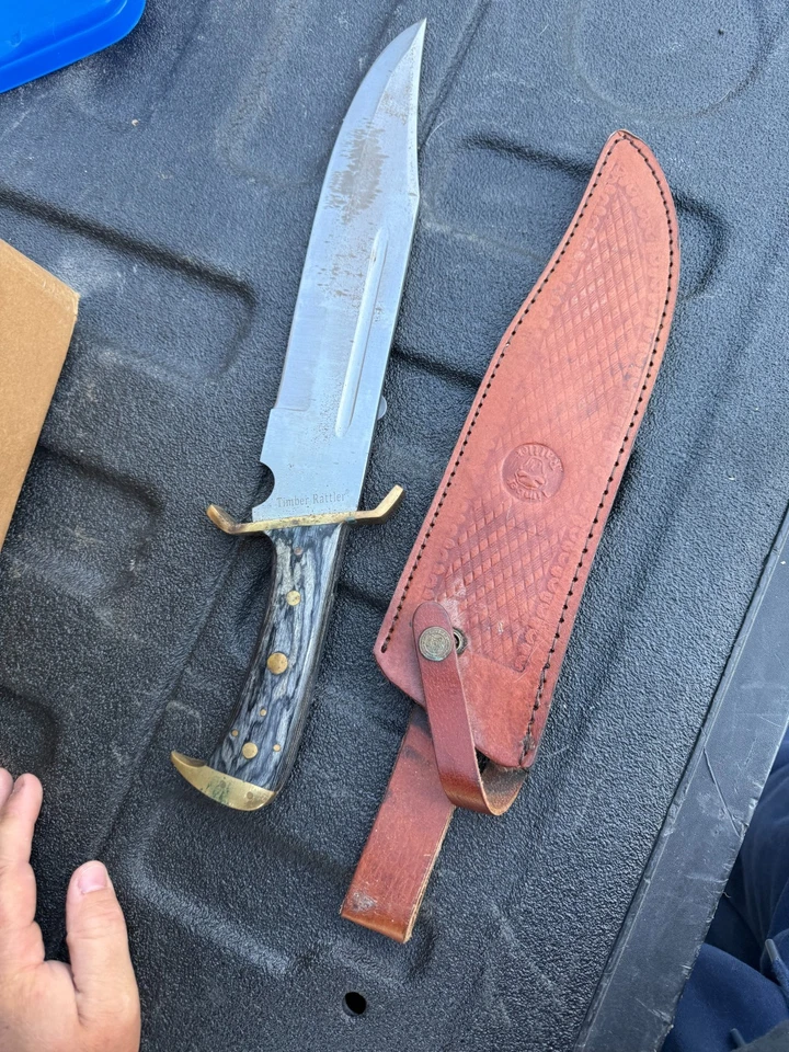 Timber Rattler TR65 Bowie Knife w/ Brass Guard & Leather Sheath – Stag Handle - Image 3 of 4