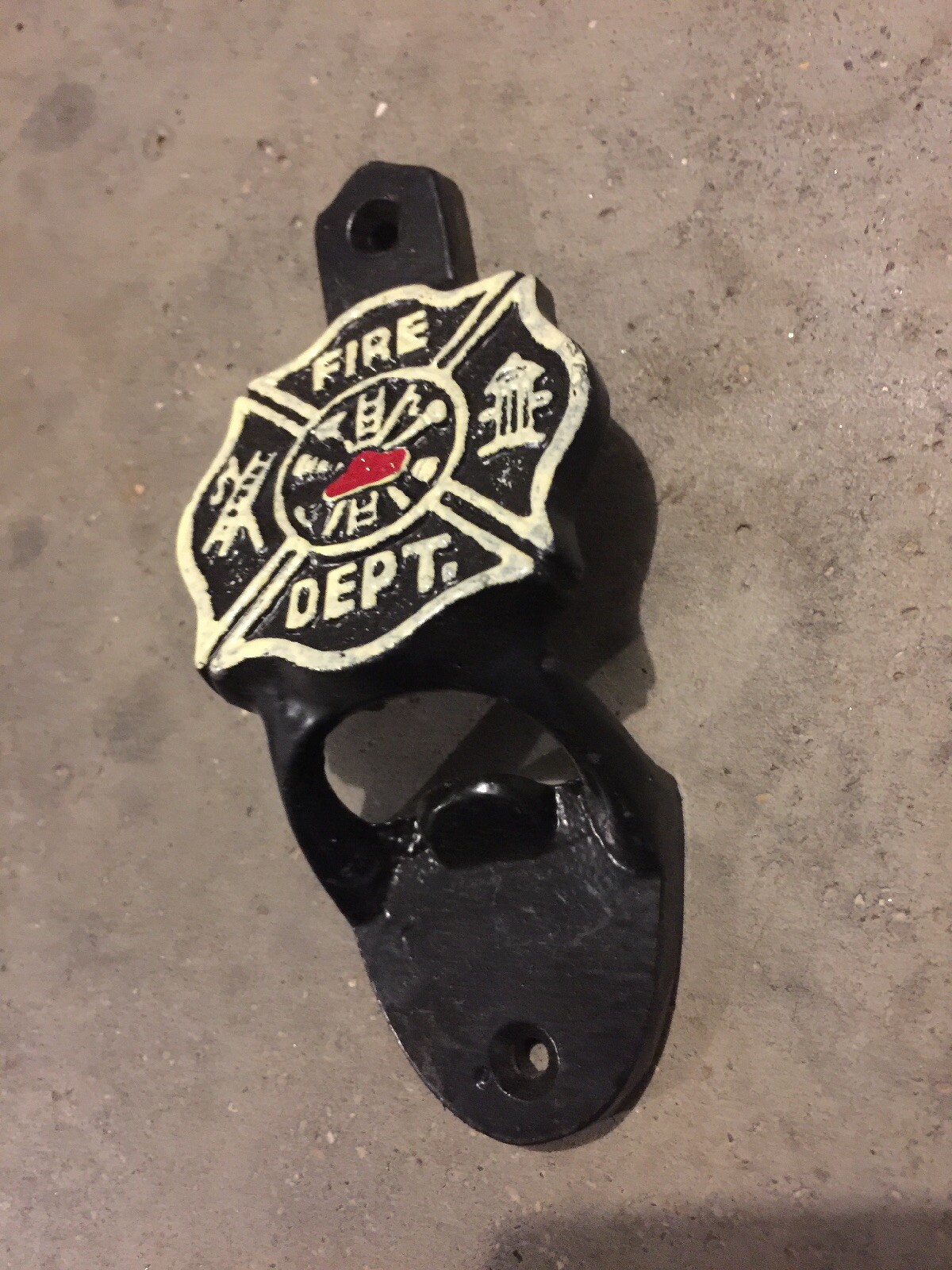 Miniature Casque De Pompier Vintage En Fonte - Ouvre-bouteille Décoratif - Objet De Collection