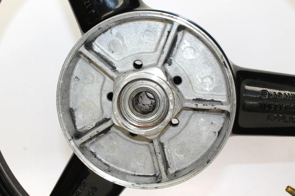 Llanta trasera Suzuki Sv650s 2005 Foto 2 de 4