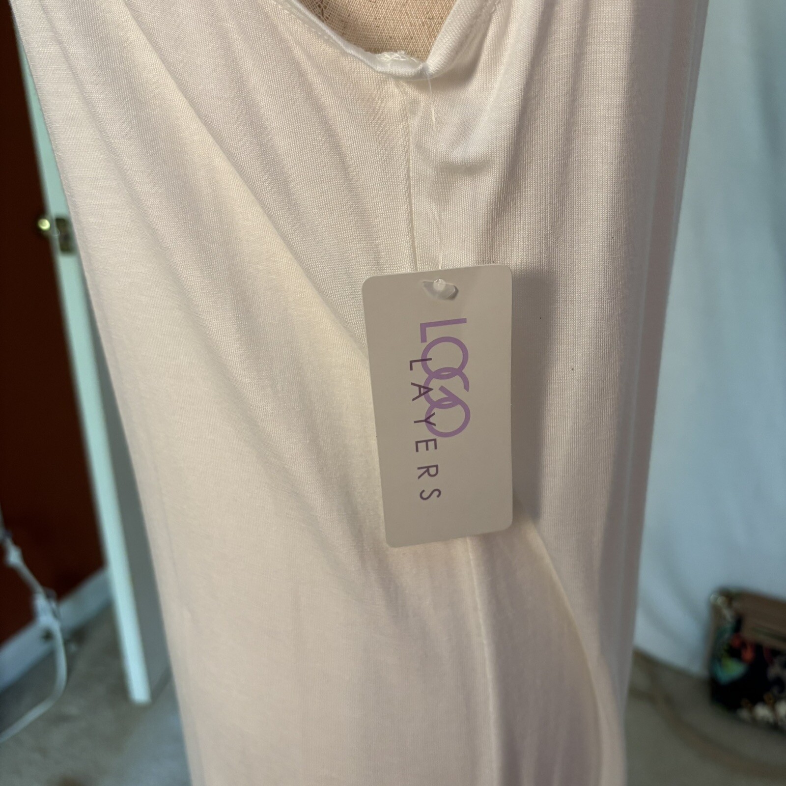 LOGO Layers by Lori Goldstein Large Ivory Regular Curved Hem Tank A235496 NEW