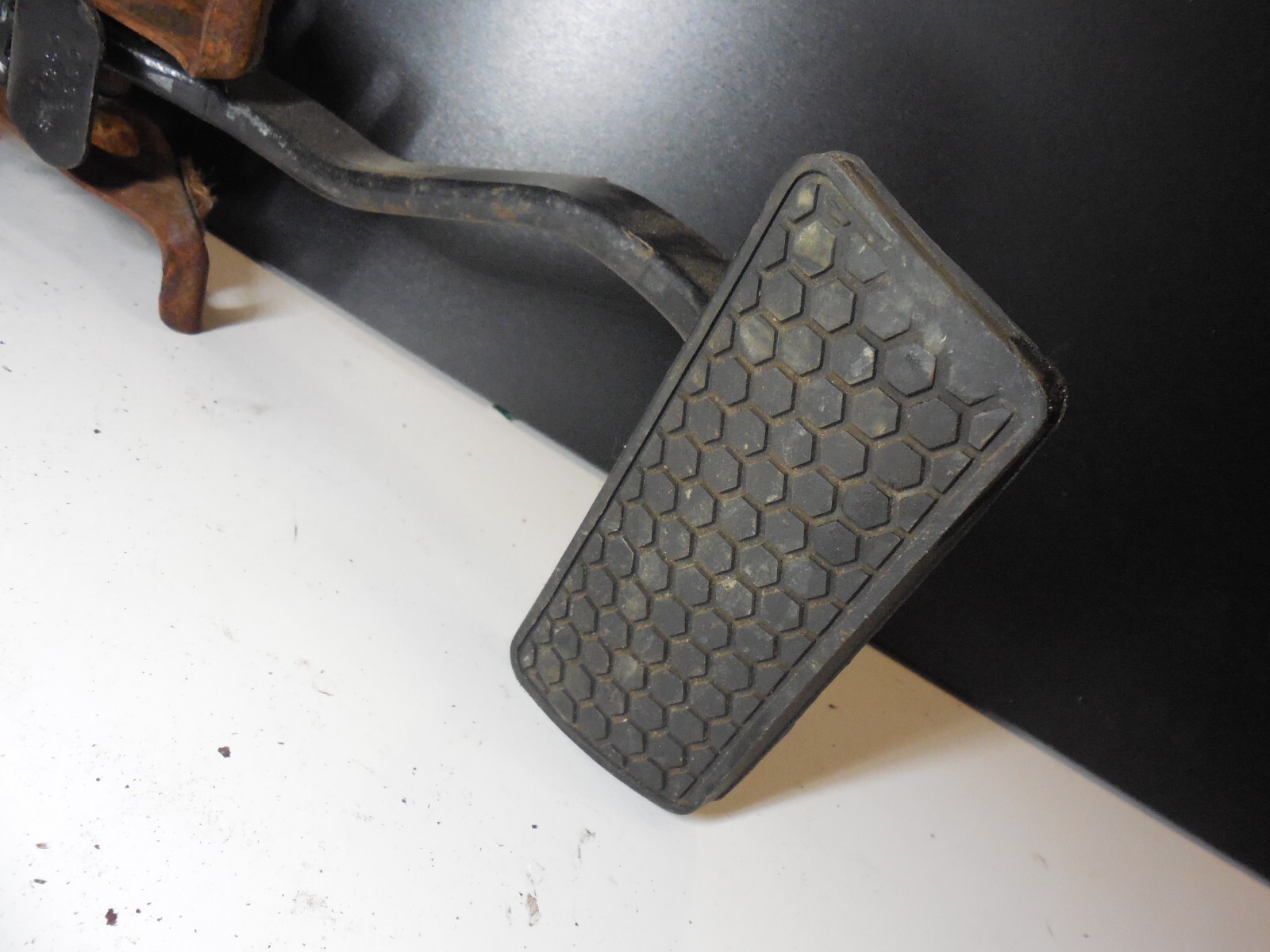 Automatic Transmission Brake Pedal Assembly 14036128 1982-92 