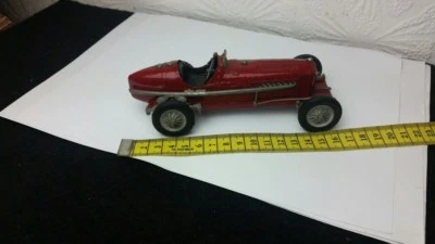Wills Finecast 1/24 Scale Metal Model Car - Alfa Romeo Racing Car - Red - Bild 1 von 4