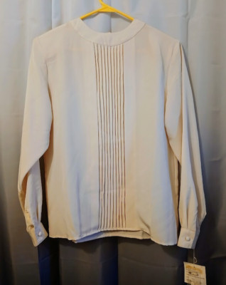 Nwt KB LAWRENCE Silky Blouse women 6 Apricot Ivory Pleated front Keyhole back LS