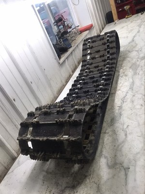 19 Ski-Doo Renegade Adrenaline 900 Ace Turbo 137''x15x1.25 Ripsaw track 