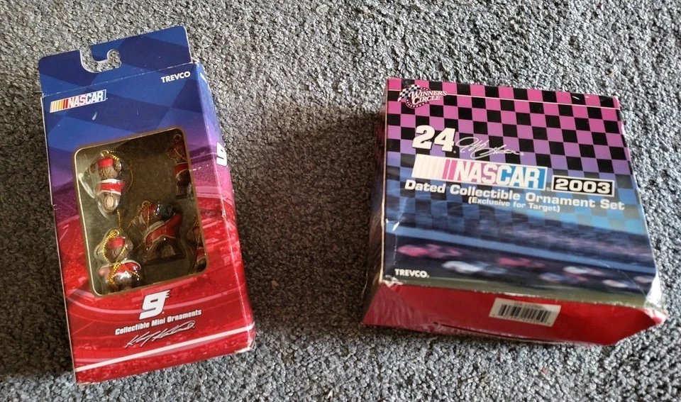CONJUNTOS DE ADORNOS NASCAR  Foto 2 de 3