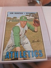 1967 TOPPS BASEBALL CARD JIM (Catfish) HUNTER #369 