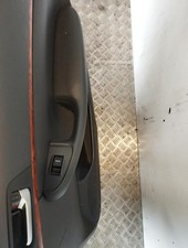Porte arrière et accessoires Toyota AVENSIS