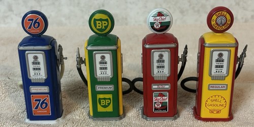 BP, Shell, SkyChief, 76 Single Gas Pumps Vintage Gearbox 1:18 (Lot Of 4) 3.5"