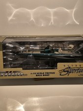 Outdoor Sportsman Diecast Triton Bass Boat 1:18 Scale Ertl 2002 Vintage