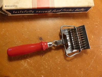 Antique 1935 Acme Rotary Mincer   Original Box   Red Handle   Made in USA   Exce