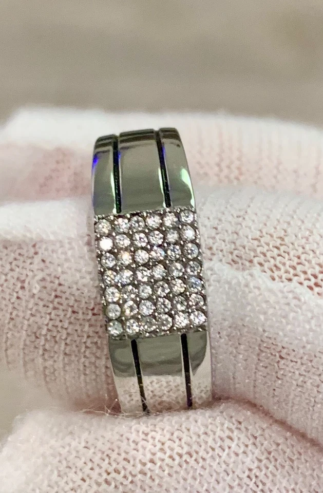 Atractivo anillo central de topacio blanco de 0,42 quilates para hombre, talla 10 Foto 2 de 4