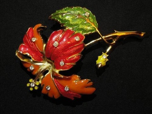 Vintage HIBISCUS Flower Enamel & Rhinestone Brooch Pin