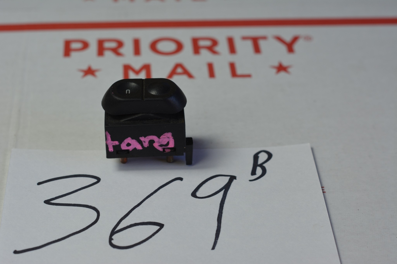 95 Ford Mustang Passenger Front Window Switch USED  #369B