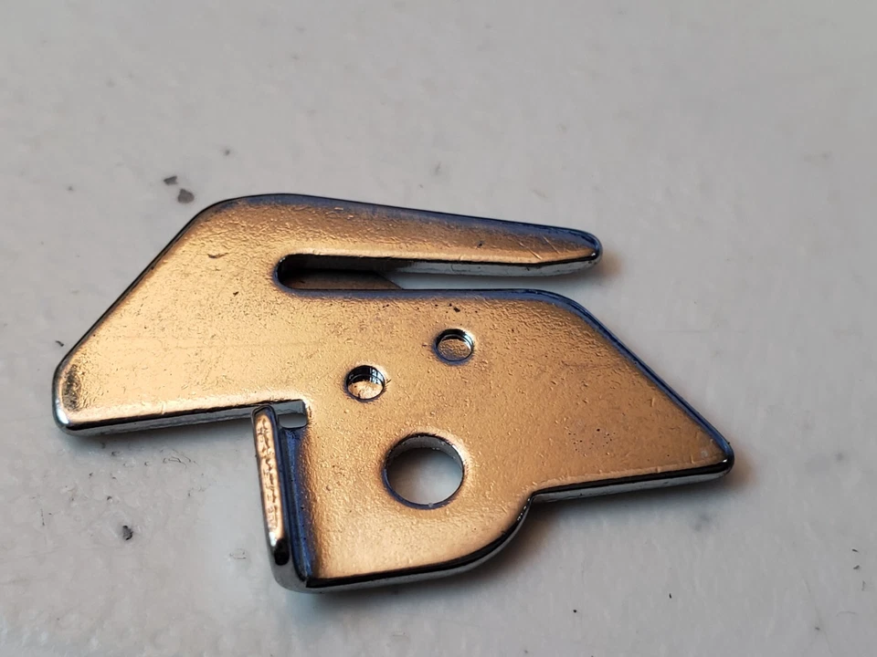 THREAD GUIDE # V610155000 Top Cover Genuine Singer 7358 7380 1525 1748 2932 3116 - Image 2 of 2