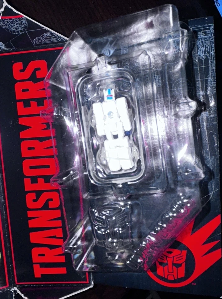 Hasbro 2017 Exclusivo Transformers Titans Return ARCEE Ultra Magnus NRFB SELLADO Foto 4 de 4