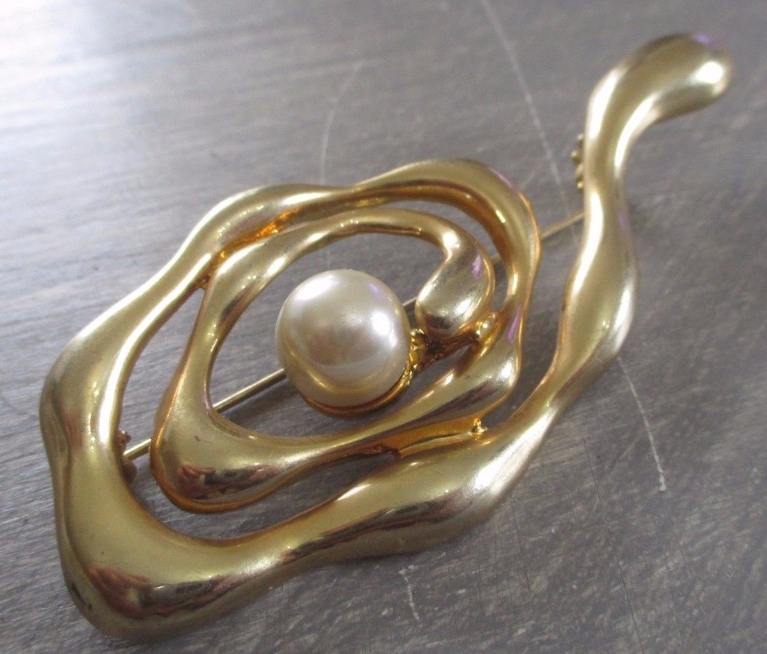 Broche Vintage Grande Taille Couleur Or Avec Perle Nacrée - Bijou Rétro Années 80