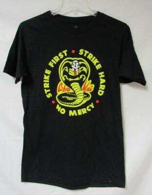 Cobra Kai Men's Size Large ''Strike First Strike Hard No Mercy'' T-Shirt A1 5815