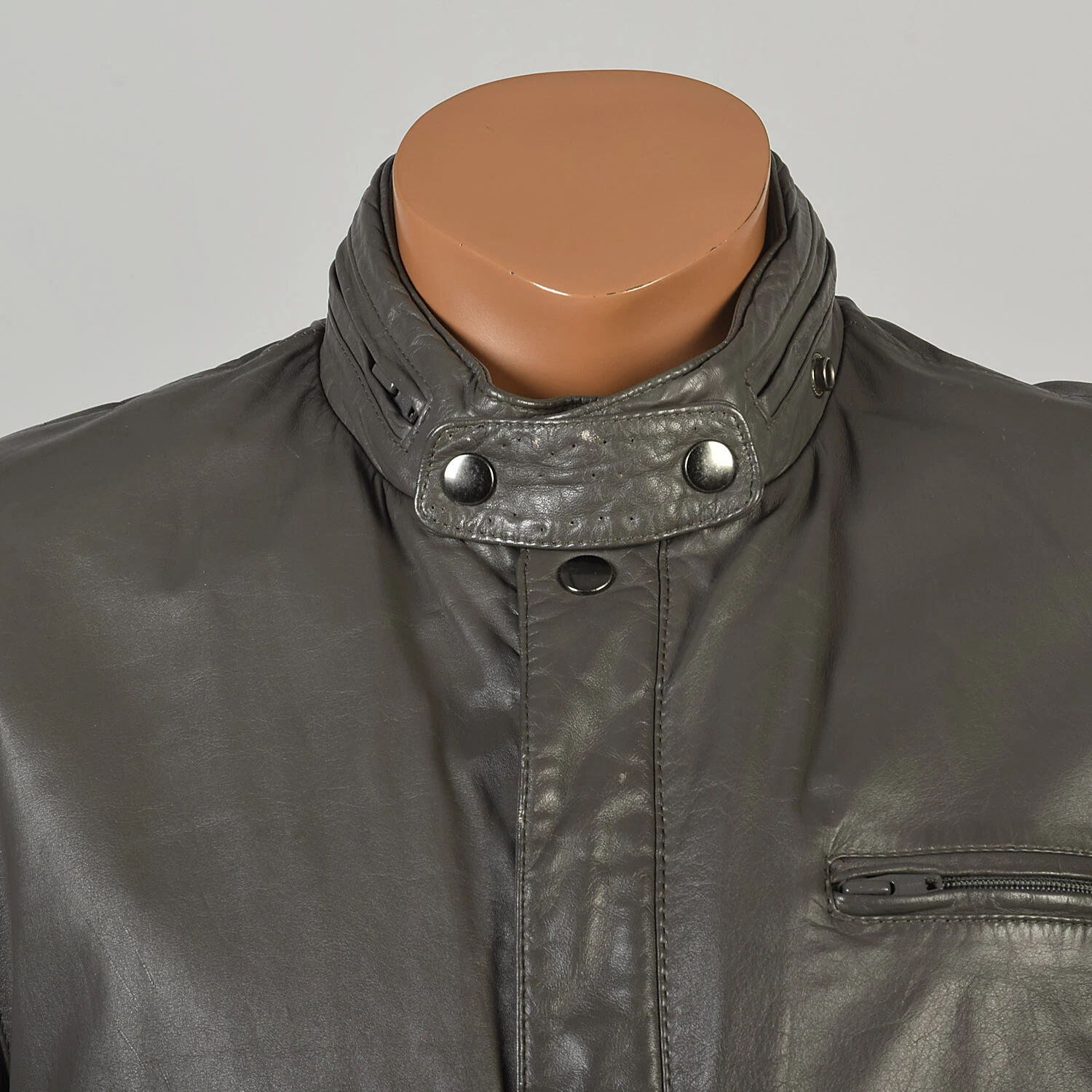  1980s leather bomber shearling lined snap front lightweight jacket