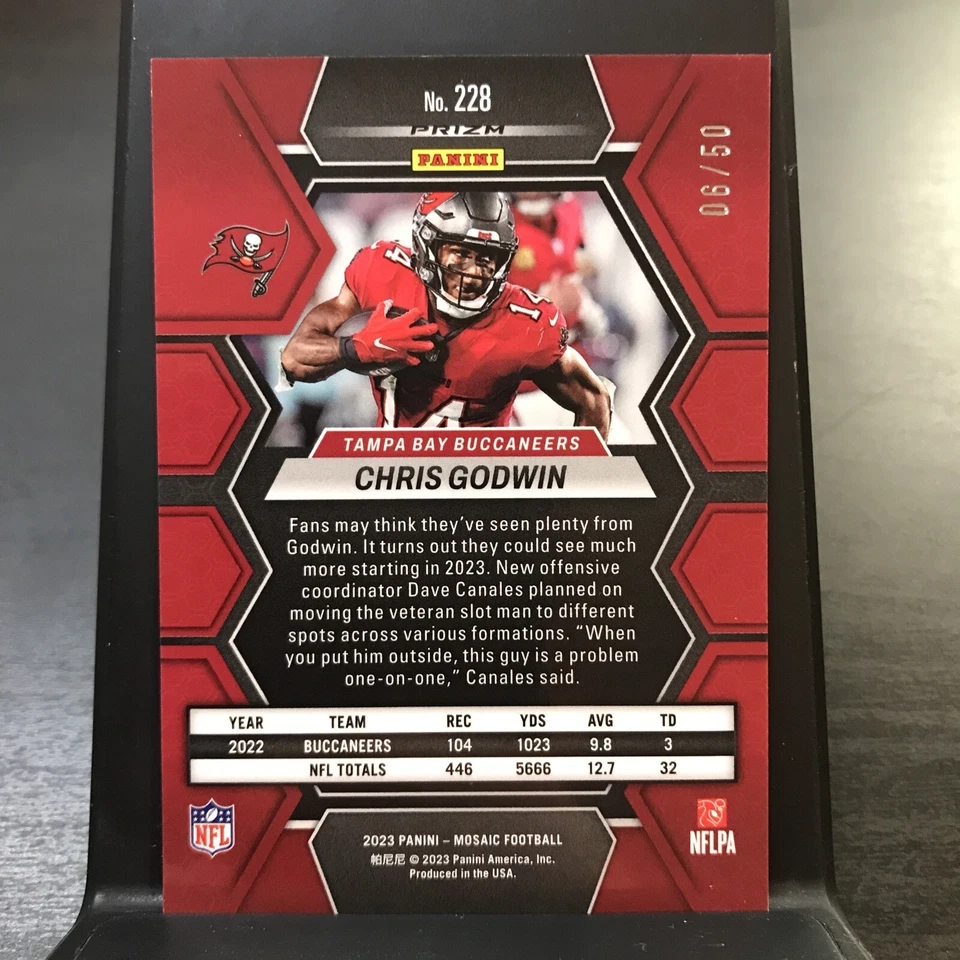CHRIS GODWIN 06/50 SSP PURPLE DISCO PRIZM 2023 MOSAIC 228 BUCCANEERS - Image 2 of 3
