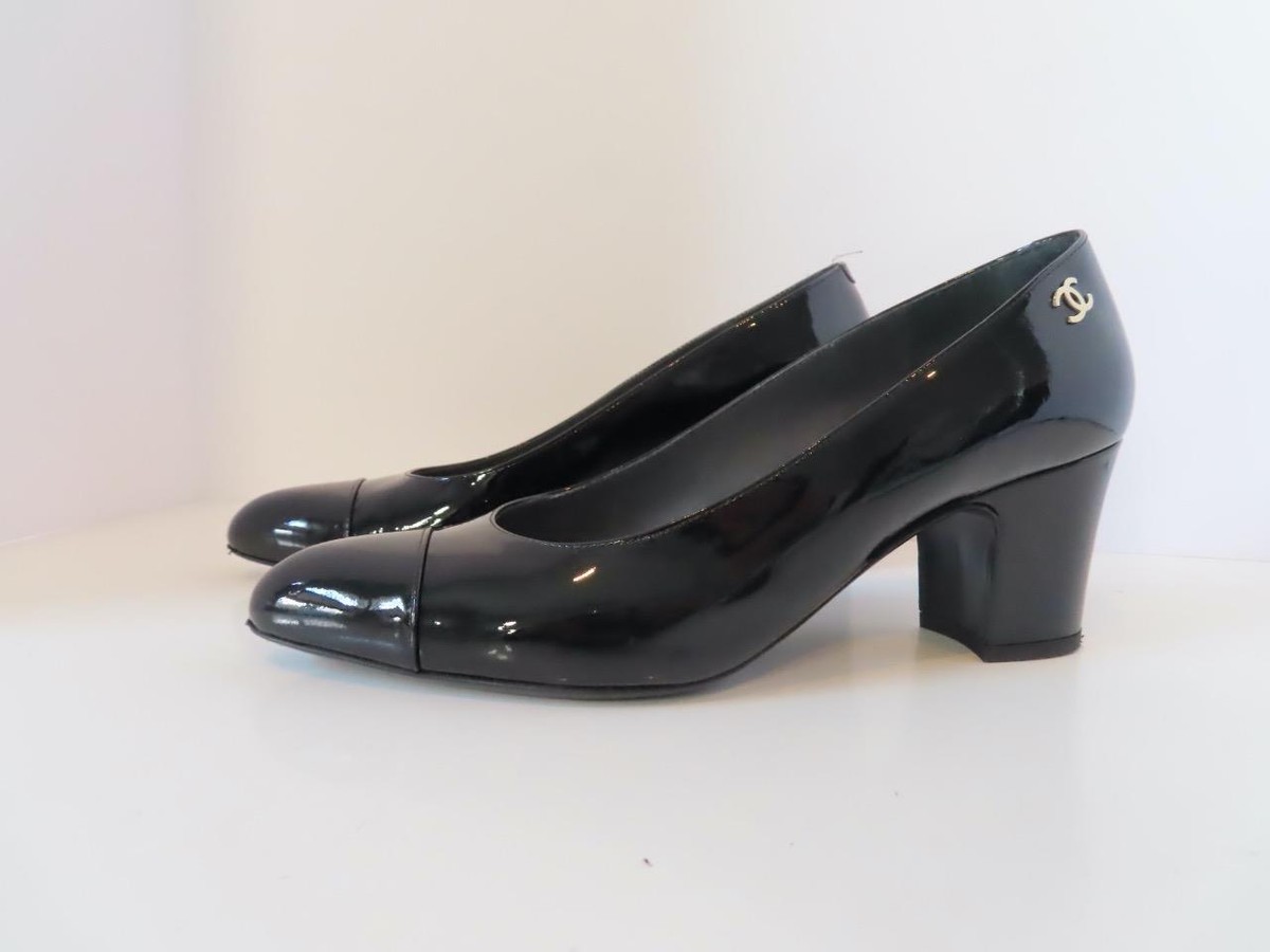 CHANEL Black Patent Cap Toe CC Logo Pumps/Shoes EUR 39C | eBay