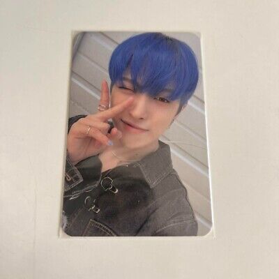 ATEEZ zero fever part 1 hongjoong Trading photo card apple ATEEZ zero fever part 1 hongjoong Trading photo card apple