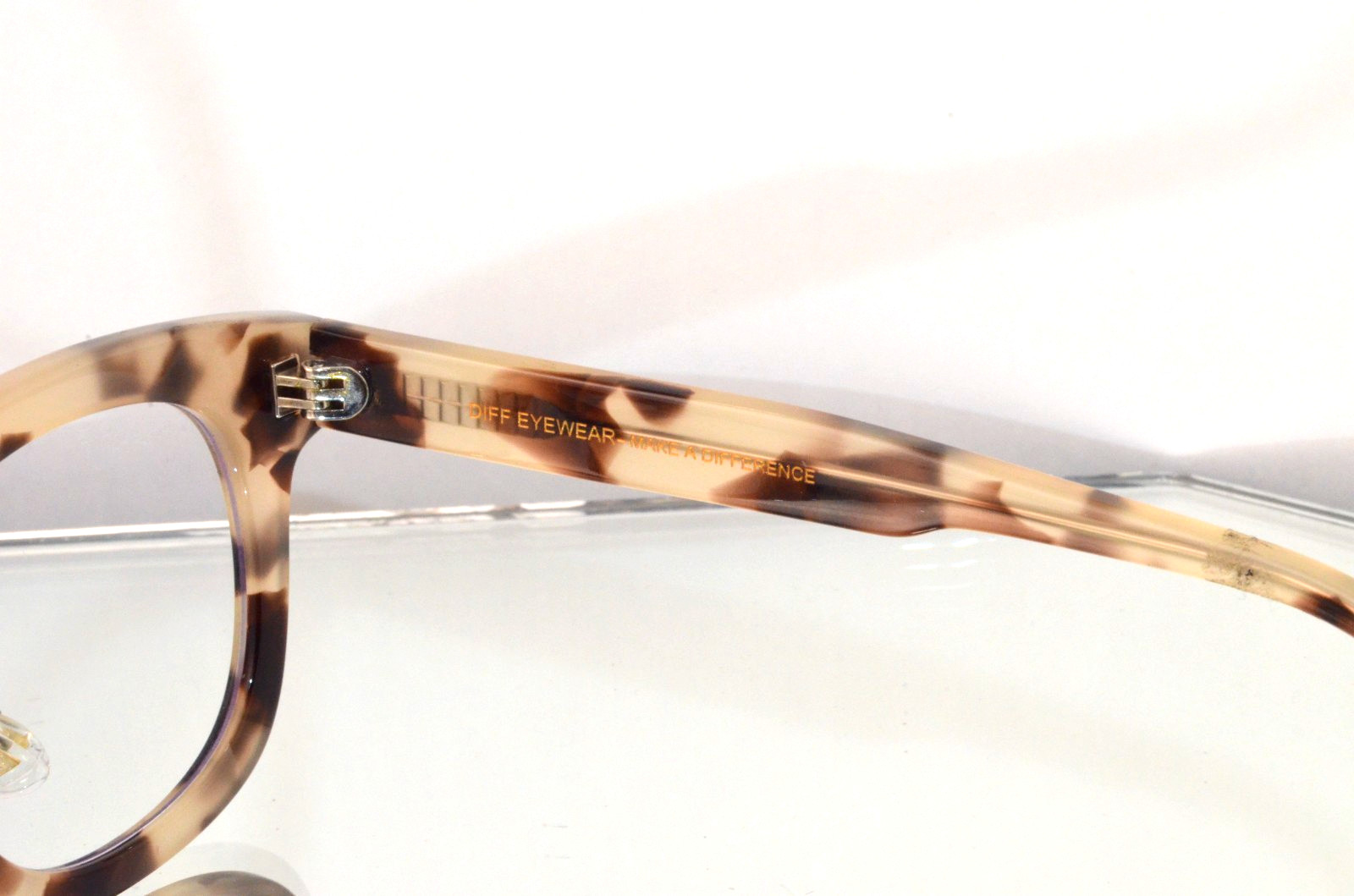 DIFF Tortoiseshell Blue Light Blocking Glasses Cl… - image 4