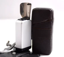 MINOX SUBMINIATURE CAMERA COLD SHOE MOUNT FLASH WITH SYNCH CORD AND CASE
