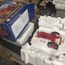 FRANKLIN MINT 1/12 SCALE  FARMALL F-20